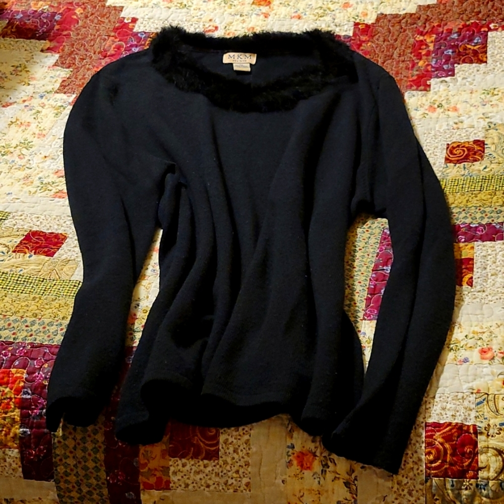 M K M Black long-sleeved sweater